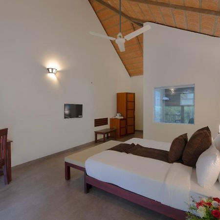 Hotel Abad Brookside Wayanad à Vythiri Extérieur photo
