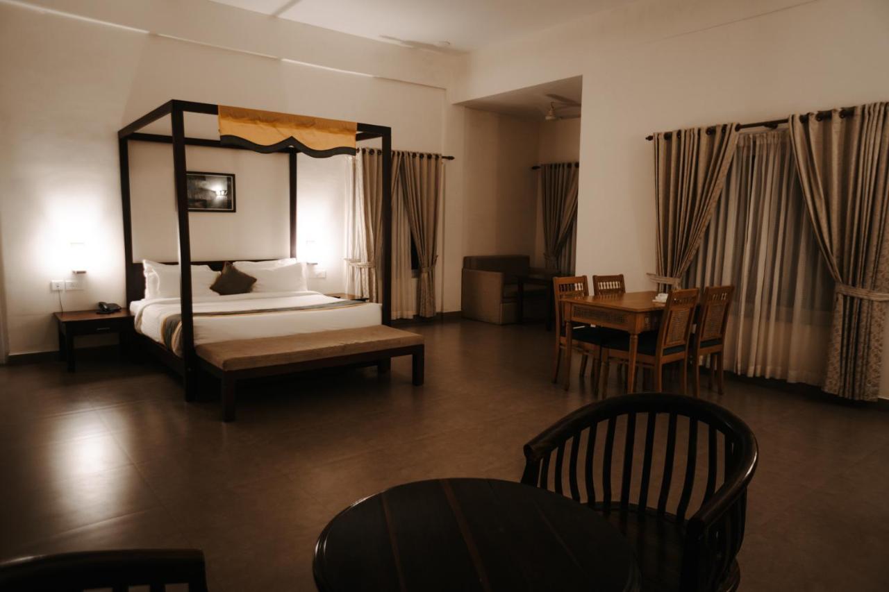 Hotel Abad Brookside Wayanad à Vythiri Extérieur photo