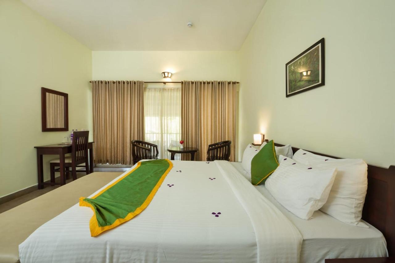 Hotel Abad Brookside Wayanad à Vythiri Extérieur photo