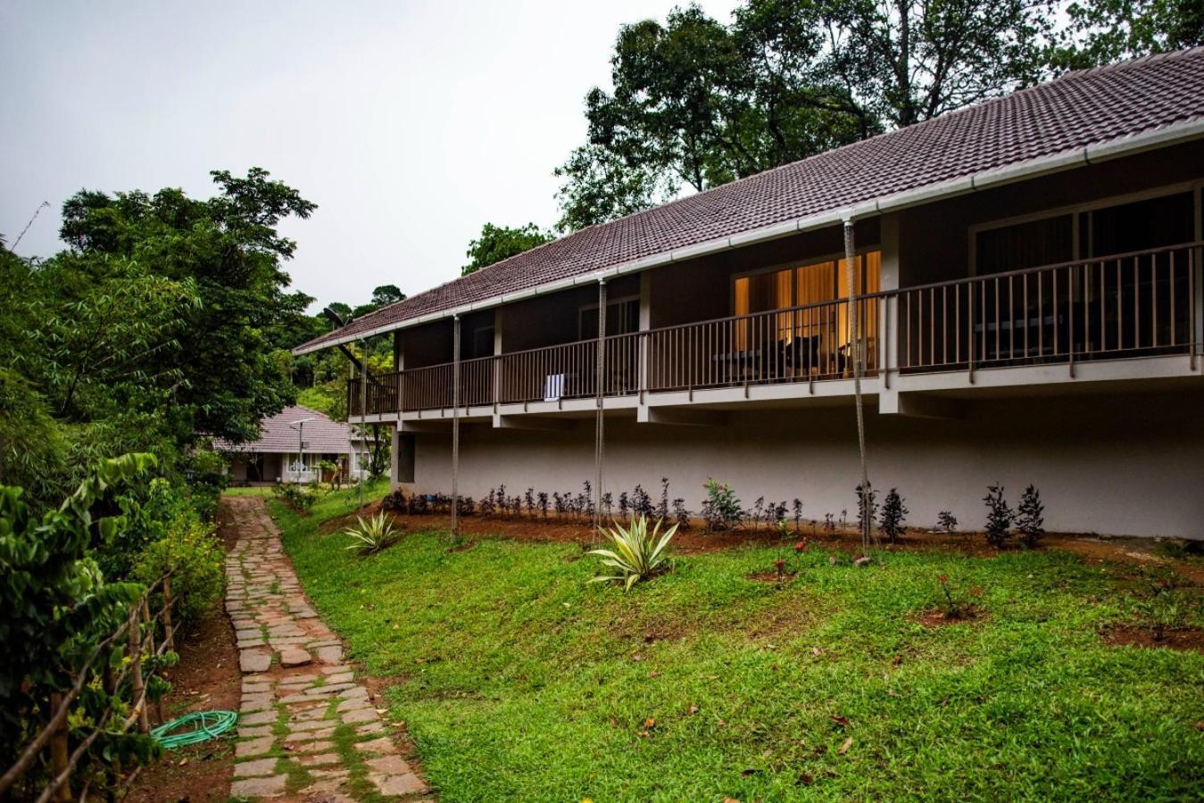 Hotel Abad Brookside Wayanad à Vythiri Extérieur photo