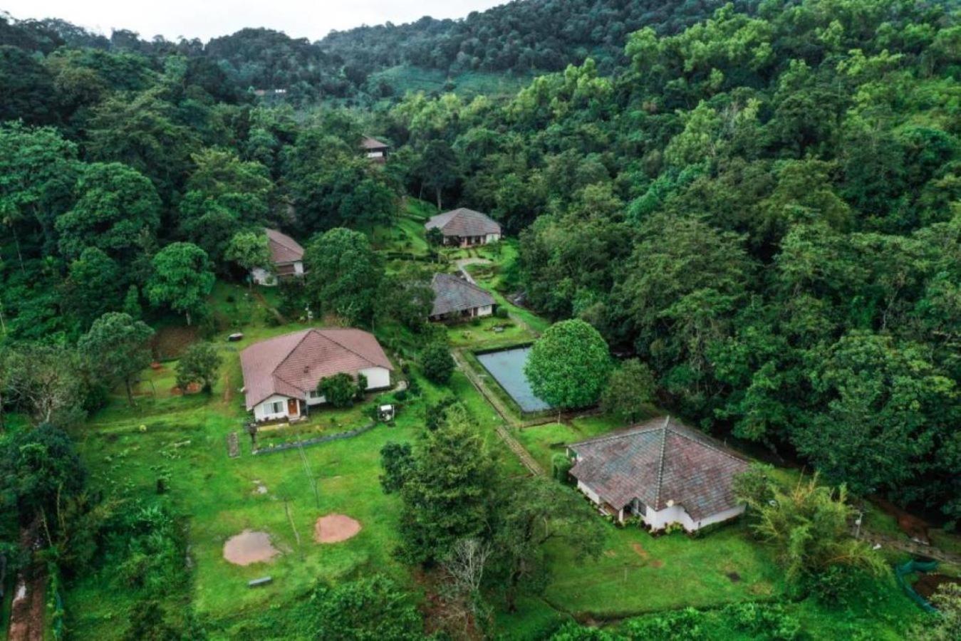 Hotel Abad Brookside Wayanad à Vythiri Extérieur photo