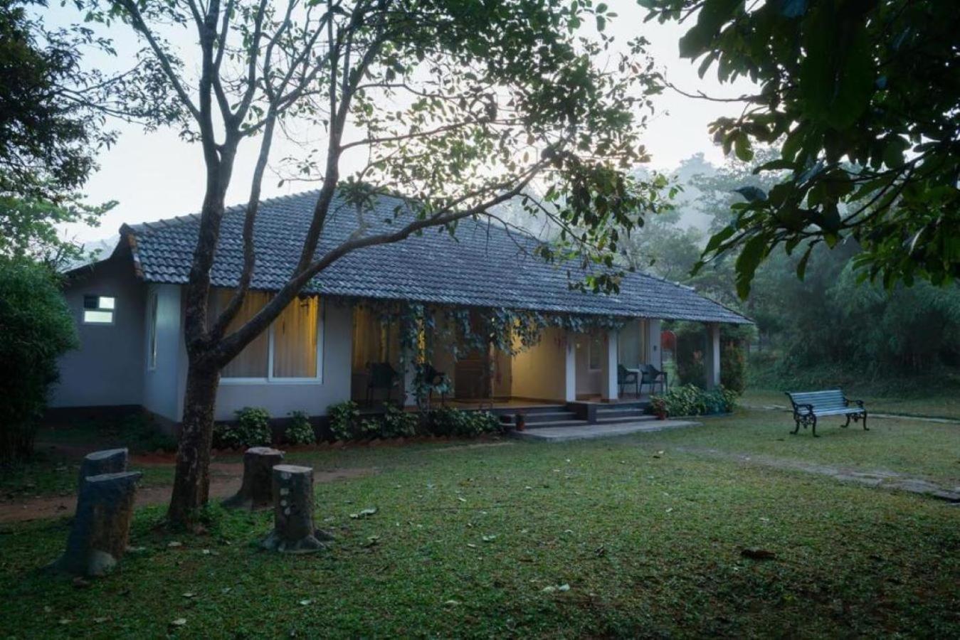 Hotel Abad Brookside Wayanad à Vythiri Extérieur photo