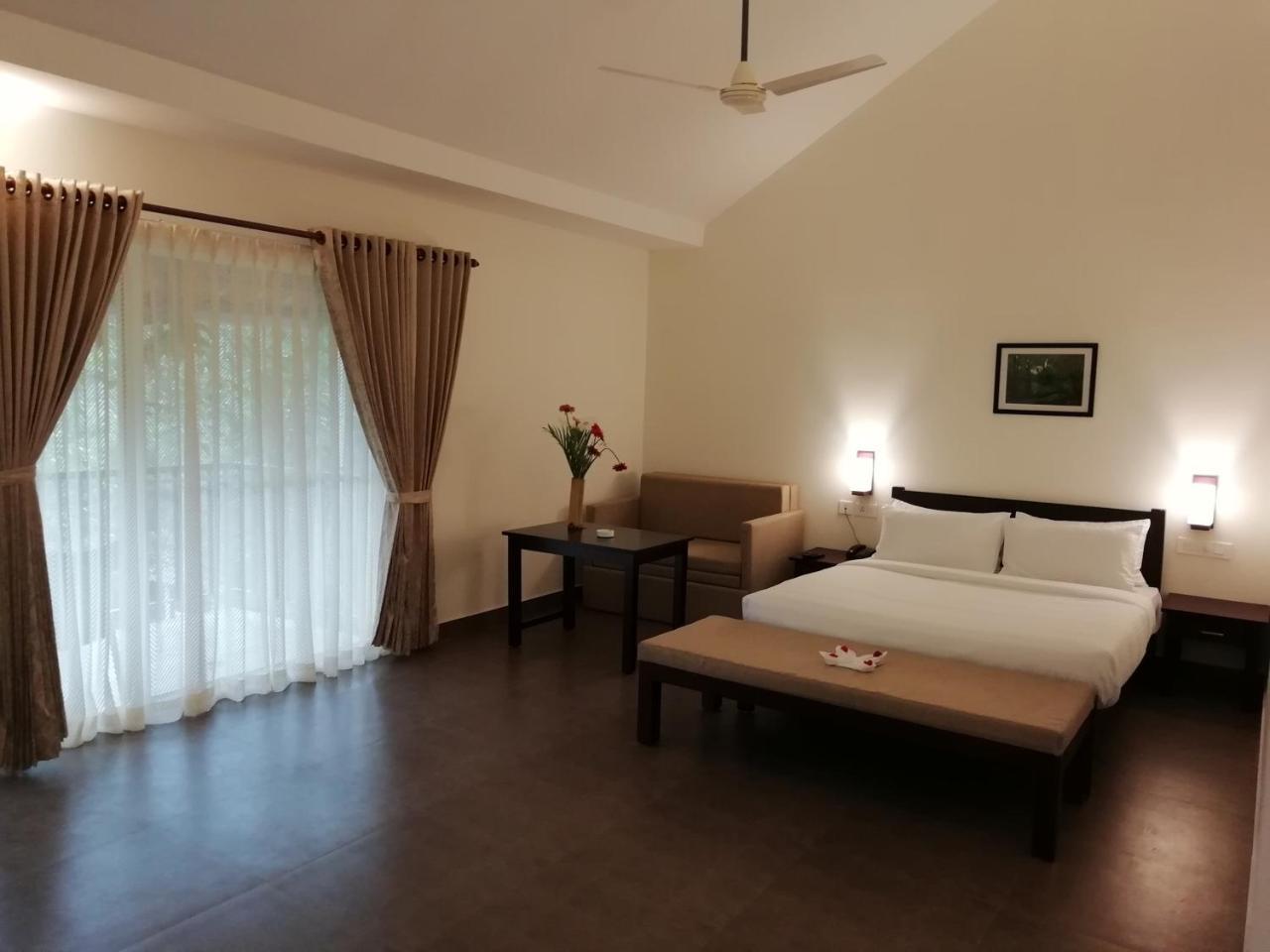 Hotel Abad Brookside Wayanad à Vythiri Extérieur photo